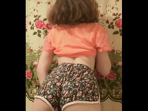 ❤️ Leanabh òg sexy a ’toirt dheth na shorts aice air a’ chamara ️❌ Sluts leinn gd.pornoreino-com.ru ﹏