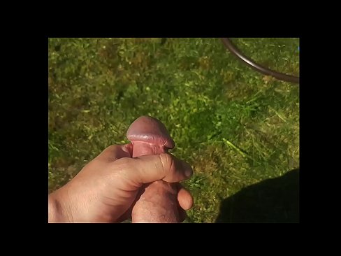 ❤️ Bidh hottie a 'faighinn a pussy pinc fucked agus cums le squirt ann an gàrradh samhraidh ️❌  Sluts leinn gd.pornoreino-com.ru ﹏